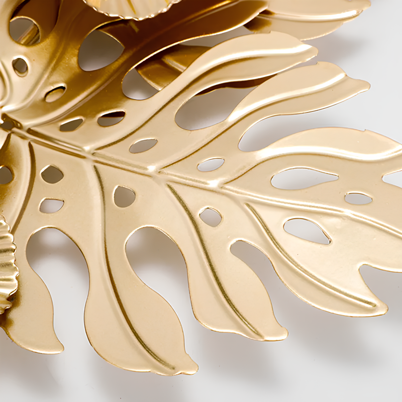 Decoração de Parede Floral em Metal Dourado e Preto