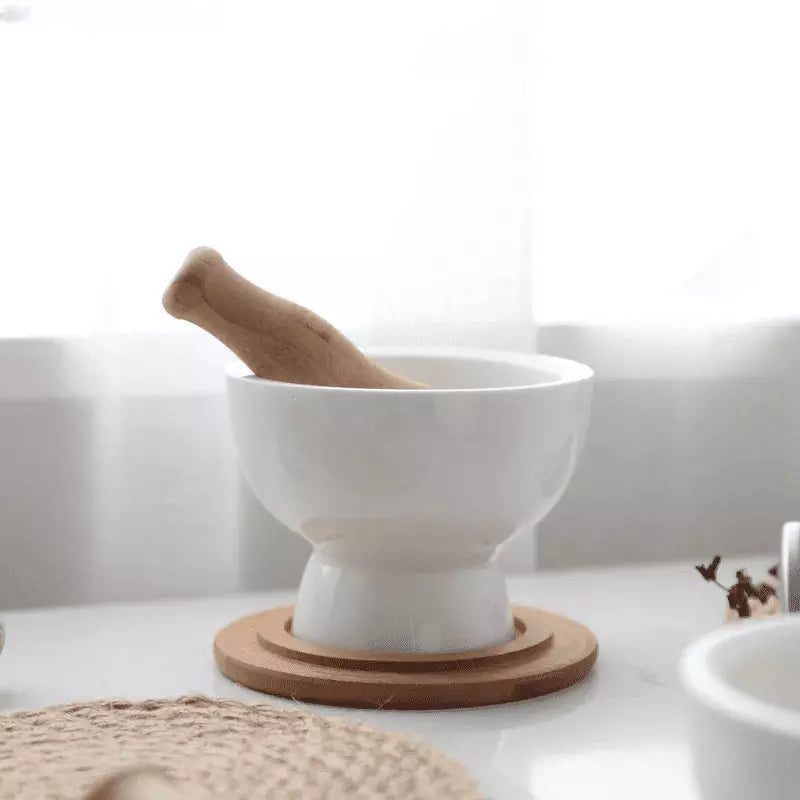 Pilão Cerâmico com Base de Madeira para Temperos