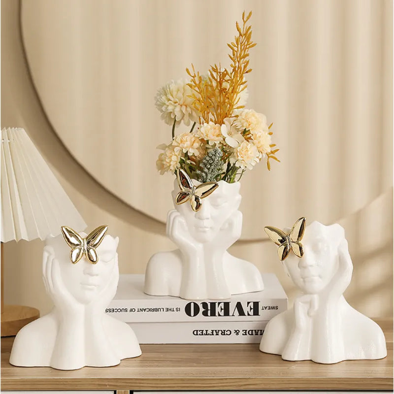 Vaso Decorativo Busto Modernista com Borboleta Metálica