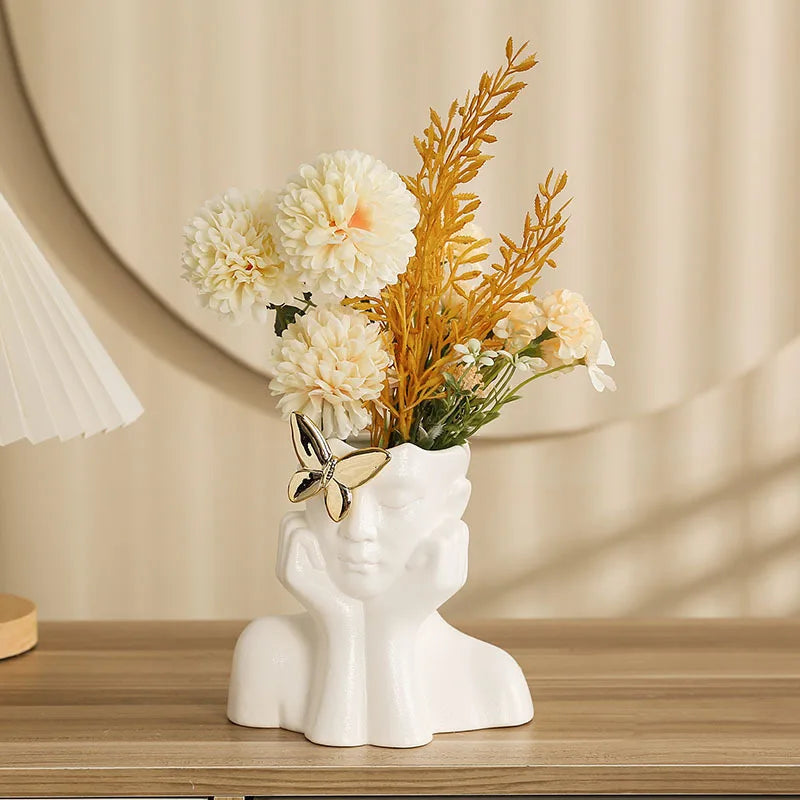 Vaso Decorativo Busto Modernista com Borboleta Metálica