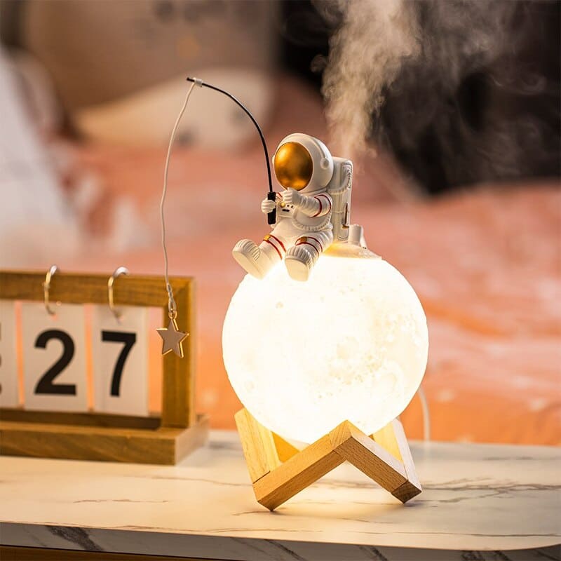 Umidificador de Ar e Luminária Astronauta com Controle de Luz