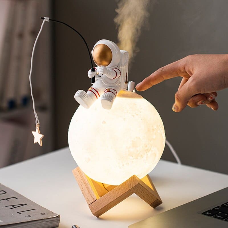 Umidificador de Ar e Luminária Astronauta com Controle de Luz