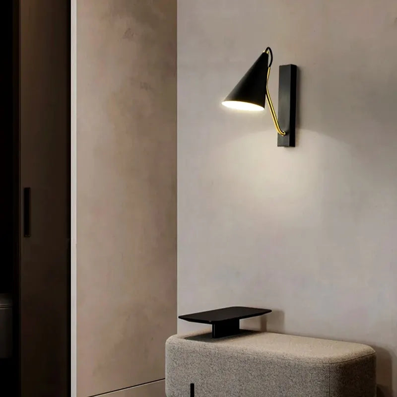 Luminária - Arandela Modern Slim com Braço Dourado