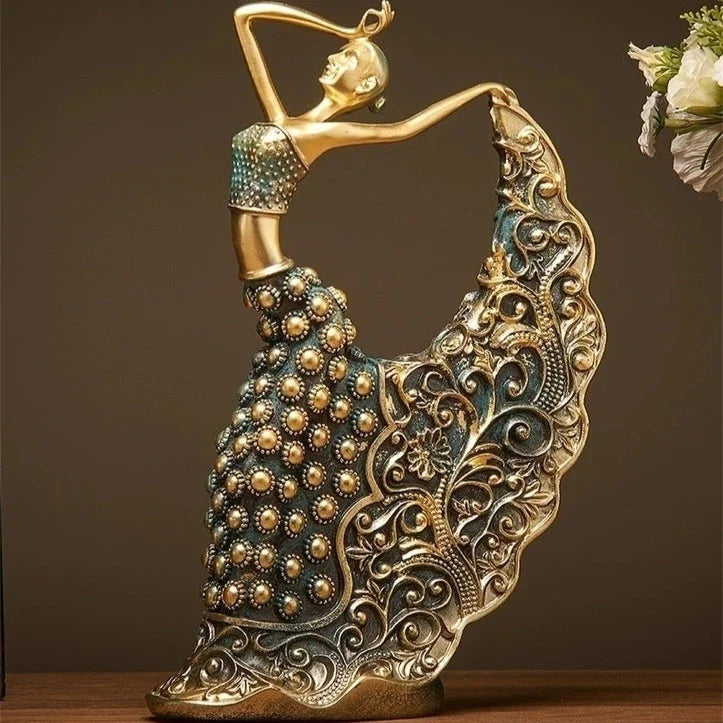 Escultura Bailarina em Resina com Detalhes Florais