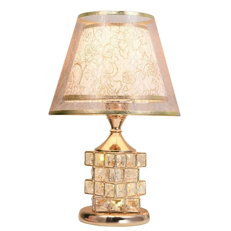 Luminária - Abajur de Cristal com Design Contemporâneo