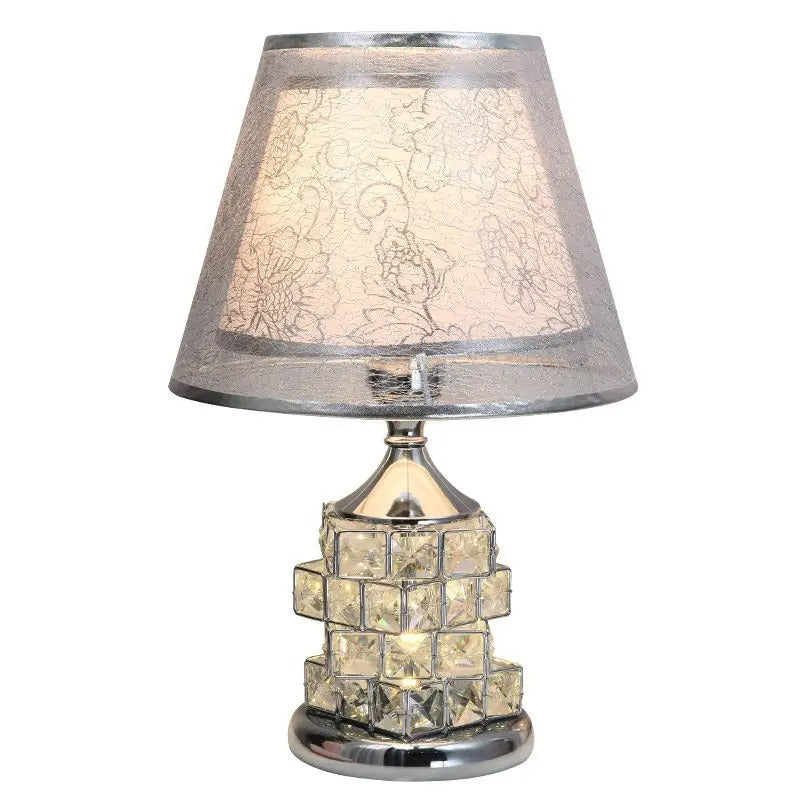 Luminária - Abajur de Cristal com Design Contemporâneo